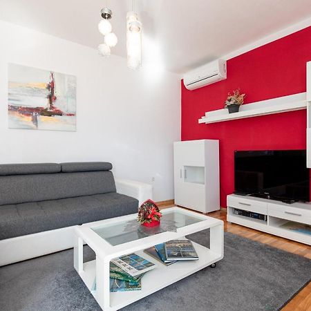 Apartment Lavanda With Beautiful Garden Krk Town Exterior foto