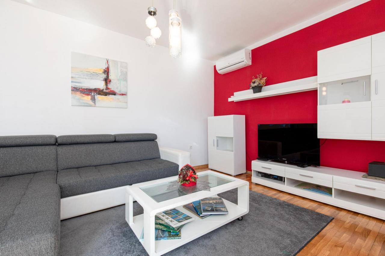 Apartment Lavanda With Beautiful Garden Krk Town Exterior foto