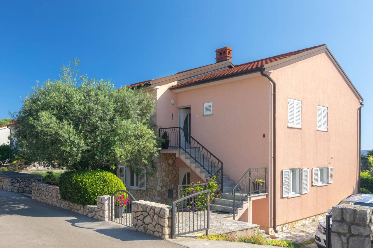 Apartment Lavanda With Beautiful Garden Krk Town Exterior foto